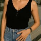 Τοπάκι με στράς , CROP , ριπ , ανάγλυφη υφή , V ντεκολτέ - ZENISI - AD