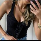 Τοπάκι , CROP , ριπ , ανάγλυφη υφή , V ντεκολτέ - ZENIS - AD