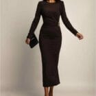 Μίντι φόρεμα με βάτες , πλάγια σούρα και διακοσμητική αγκράφα - SELIS - LO