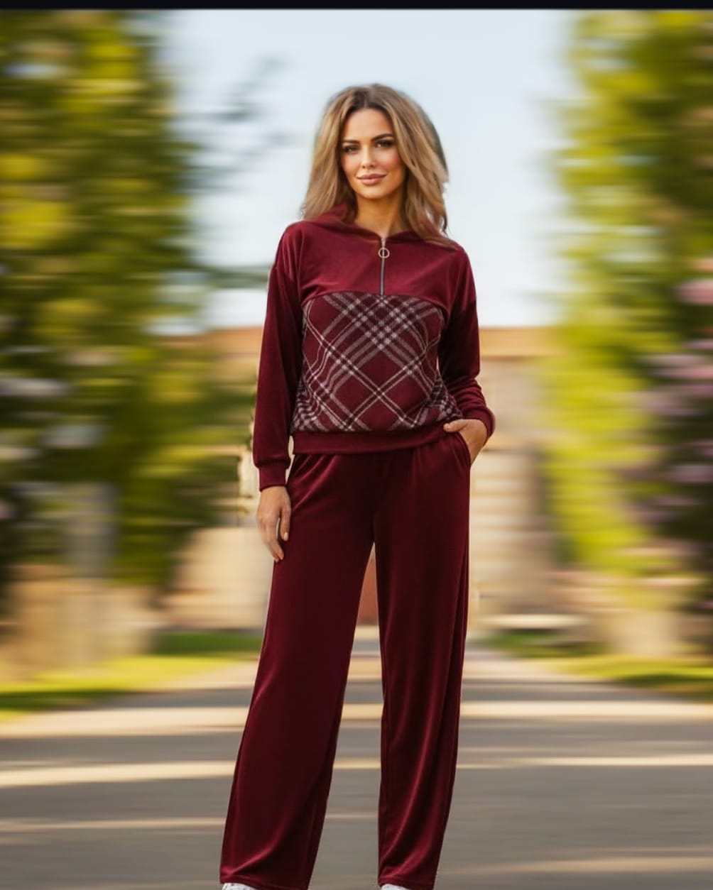 Βελούδινο Αθλητικό Σετ με Καρέ Pattern & Ζεστή Υφή - " Urban Velvet '' - LO