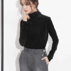 Βελούδινη Μπλούζα , ζιβάγκο Απαλή πολυτέλεια : Το βελούδο που αγκαλιάζει - "Velvet Whisper Turtleneck" - LO