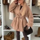 Μπουκλέ Παλτό με Μεγάλο Γιακά , Κουμπιά και Ζώνη - Αγκαλιά Ζεστασιάς - '' Bouclé Belle '' - LO