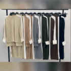 Ριπ σετ με λευκή ρίγα στο πλάι και άνοιγμα χαμηλά - Η ρίγα που επιμηκύνει τη σιλουέτα - “Side Line Flow” - LO-