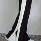 Ριπ σετ με λευκή ρίγα στο πλάι και άνοιγμα χαμηλά - Η ρίγα που επιμηκύνει τη σιλουέτα - “Side Line Flow” - LO-