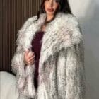 Γυναικείο fluffy γουνάκι με μεγάλο πέτο – ζεστό και κομψό χειμερινό αξεσουάρ - ''Elegant Fluffy Shawl'' - AD