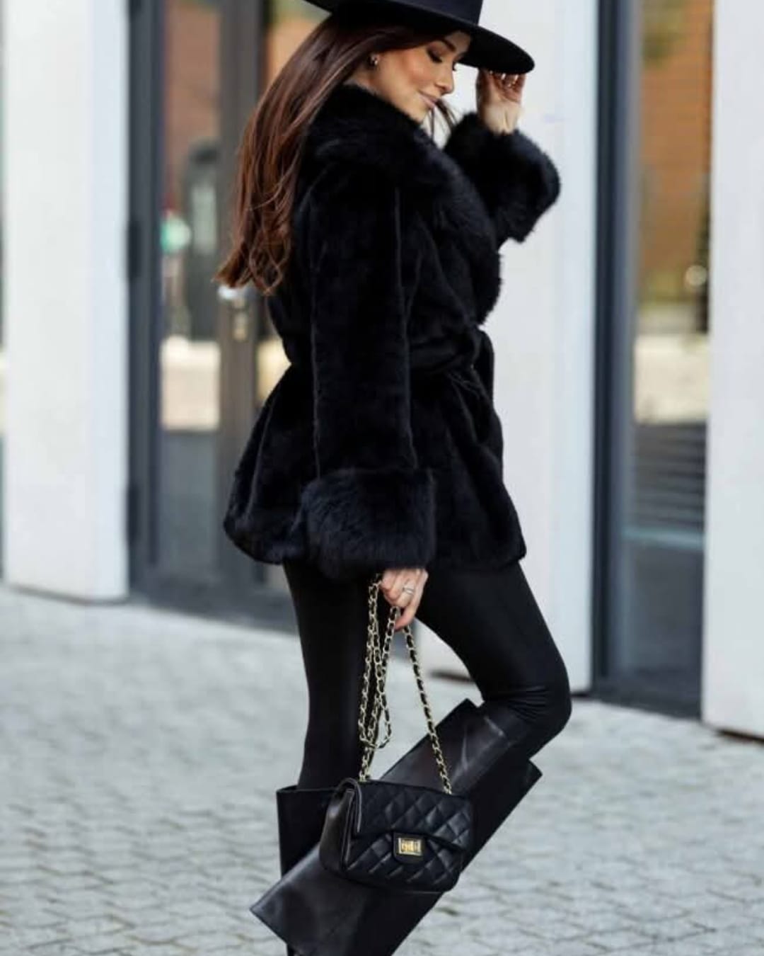 Κομψή γούνα με ζώνη και γούνινες μανσέτες & Γιακά - ''Aria Elegance'' - AD