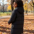 Μακρύ μπουφάν με κουκούλα , Φερμουάρ & τσέπες , γεμάτο στρας για λάμψη σε κάθε βήμα . - "Crystal Hooded Longline Jacket" - AD