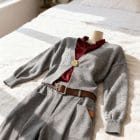 Ζακέτα , χρυσή καρφίτσα , Κομψότητα με χρυσή λεπτομέρεια - "Golden Pin Elegance Cardigan" - AD